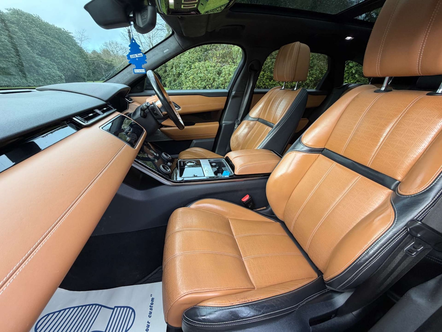 Used Land Rover Range Rover Velar 2017 for sale - 77621879: Photo 15