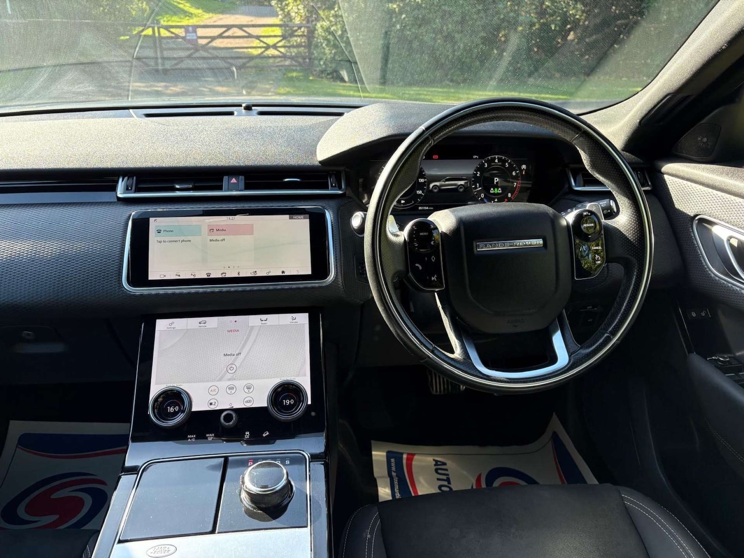 Used Land Rover Range Rover Velar 2018 for sale - 76739835: Photo 16