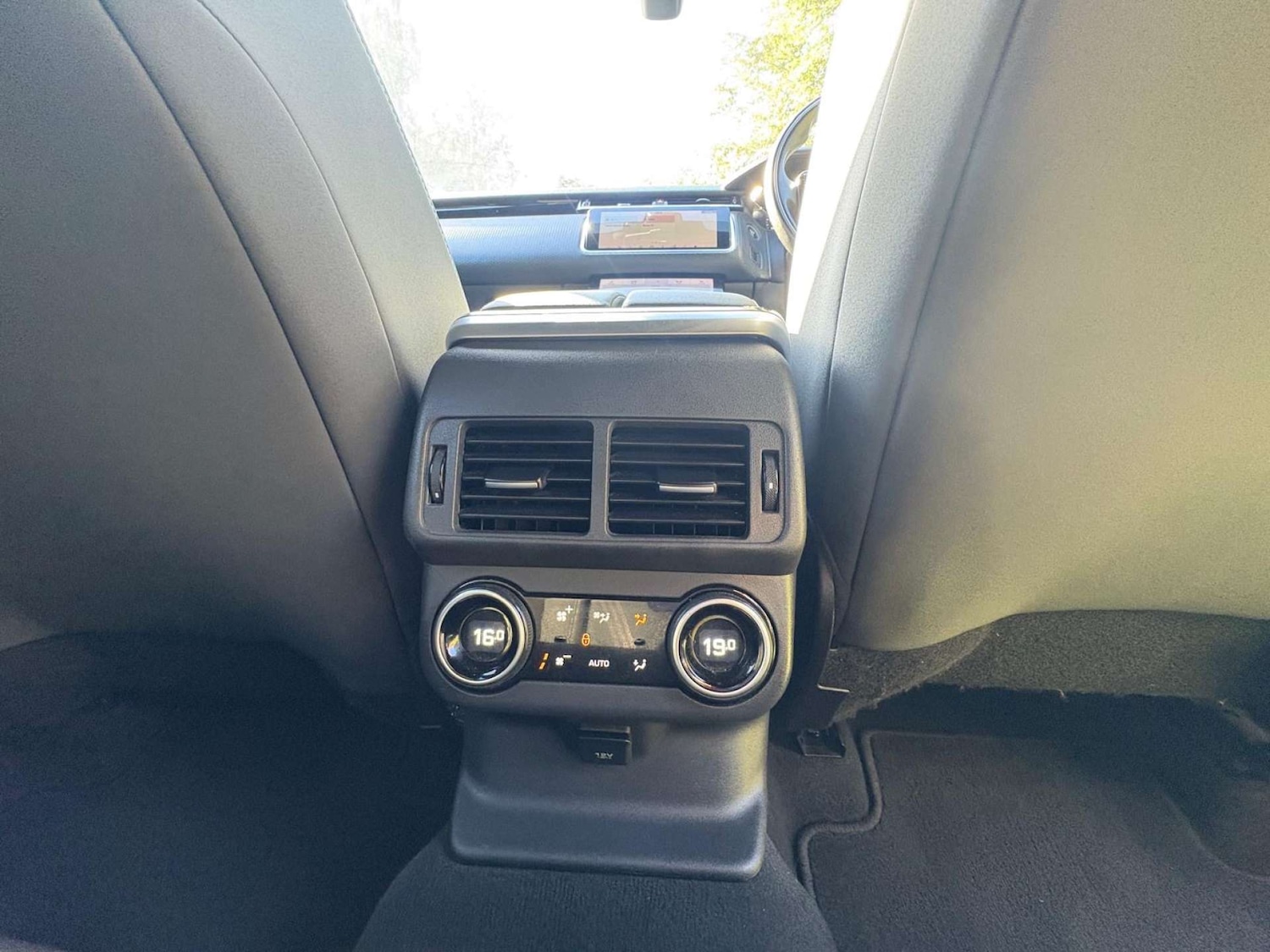 Used Land Rover Range Rover Velar 2018 for sale - 76739835: Photo 21