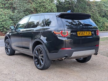 Used Land Rover Discovery Sport 2017 for sale - 79834540: Photo