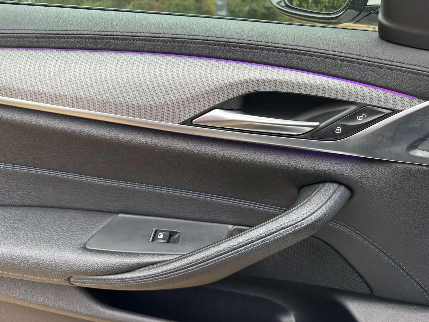 Used BMW 5 Series 2017 for sale - 77059118: Photo 41