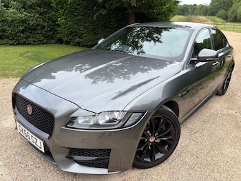 Used Jaguar XF 2016 for sale - 78944028: Photo