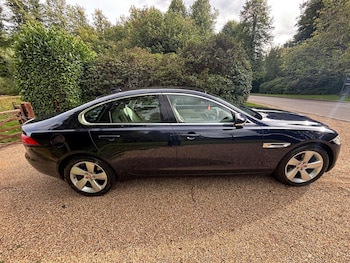 Used Jaguar XF 2018 for sale - 75947263: Photo