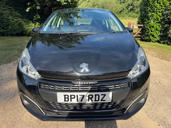Used Peugeot 208 2017 for sale - 79018210: Photo