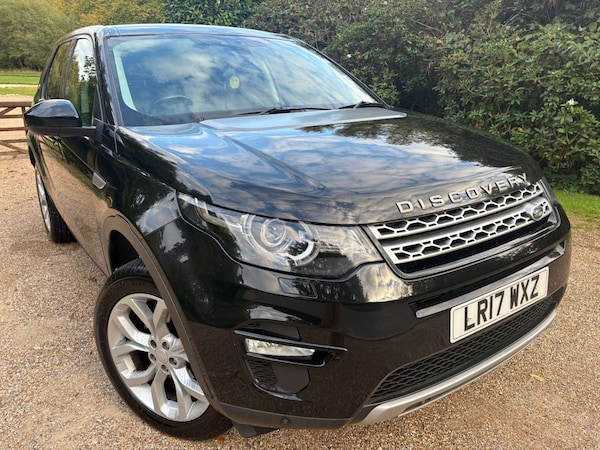 Used Land Rover Discovery Sport 2017 for sale - 75736308: Photo 1