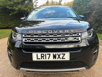 Used Land Rover Discovery Sport 2017 for sale - 75736308: Photo 2
