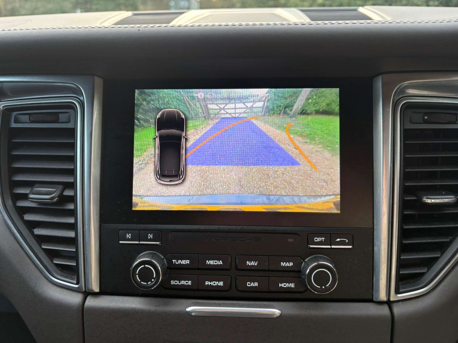 Used Porsche Macan 2016 for sale - 76751461: Photo 17