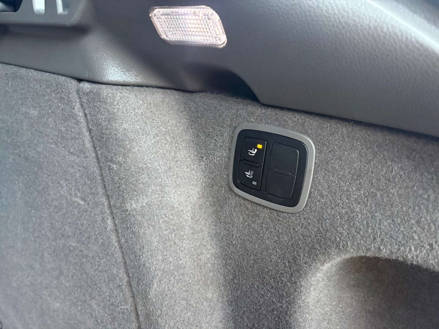 Used Porsche Macan 2016 for sale - 76751461: Photo 19