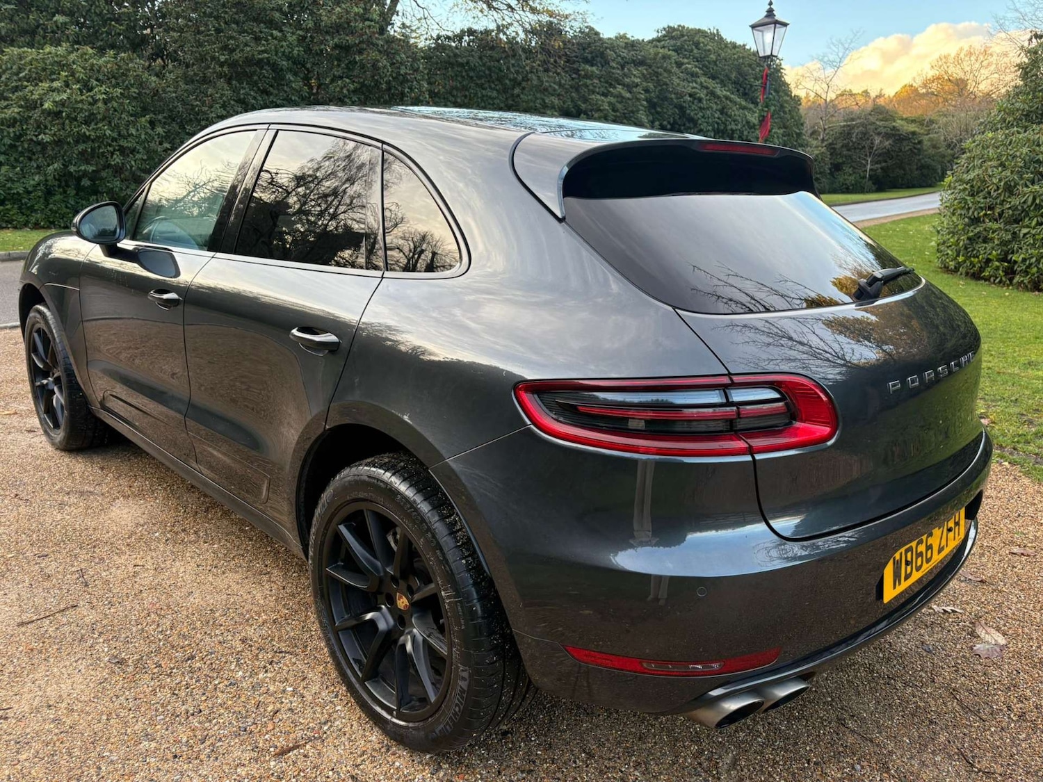 Used Porsche Macan 2016 for sale - 76751461: Photo 25