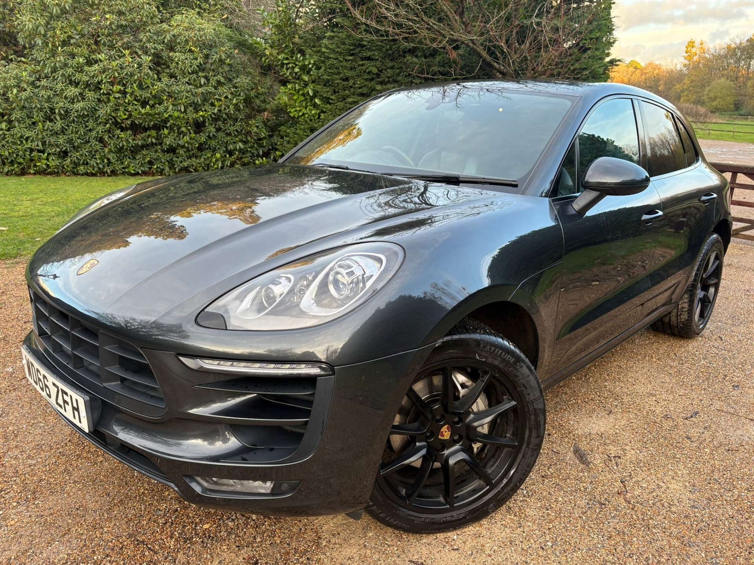 Used Porsche Macan 2016 for sale - 76751461: Photo 3