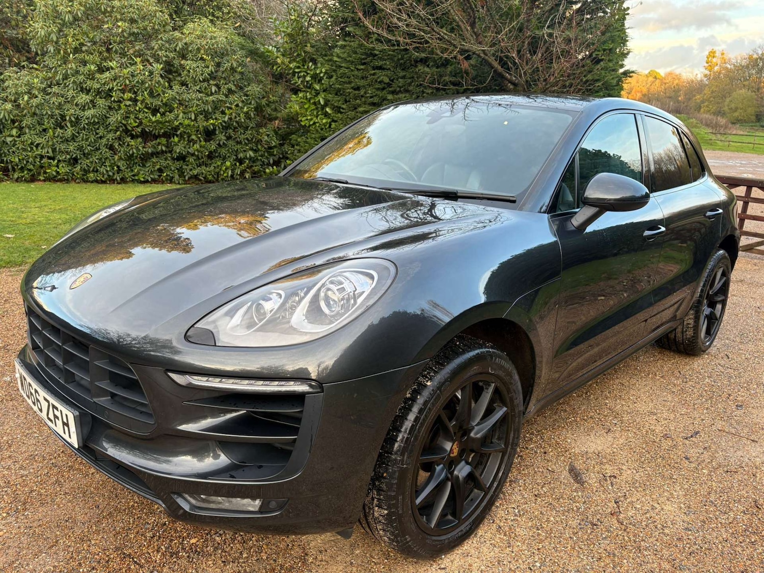 Used Porsche Macan 2016 for sale - 76751461: Photo 42