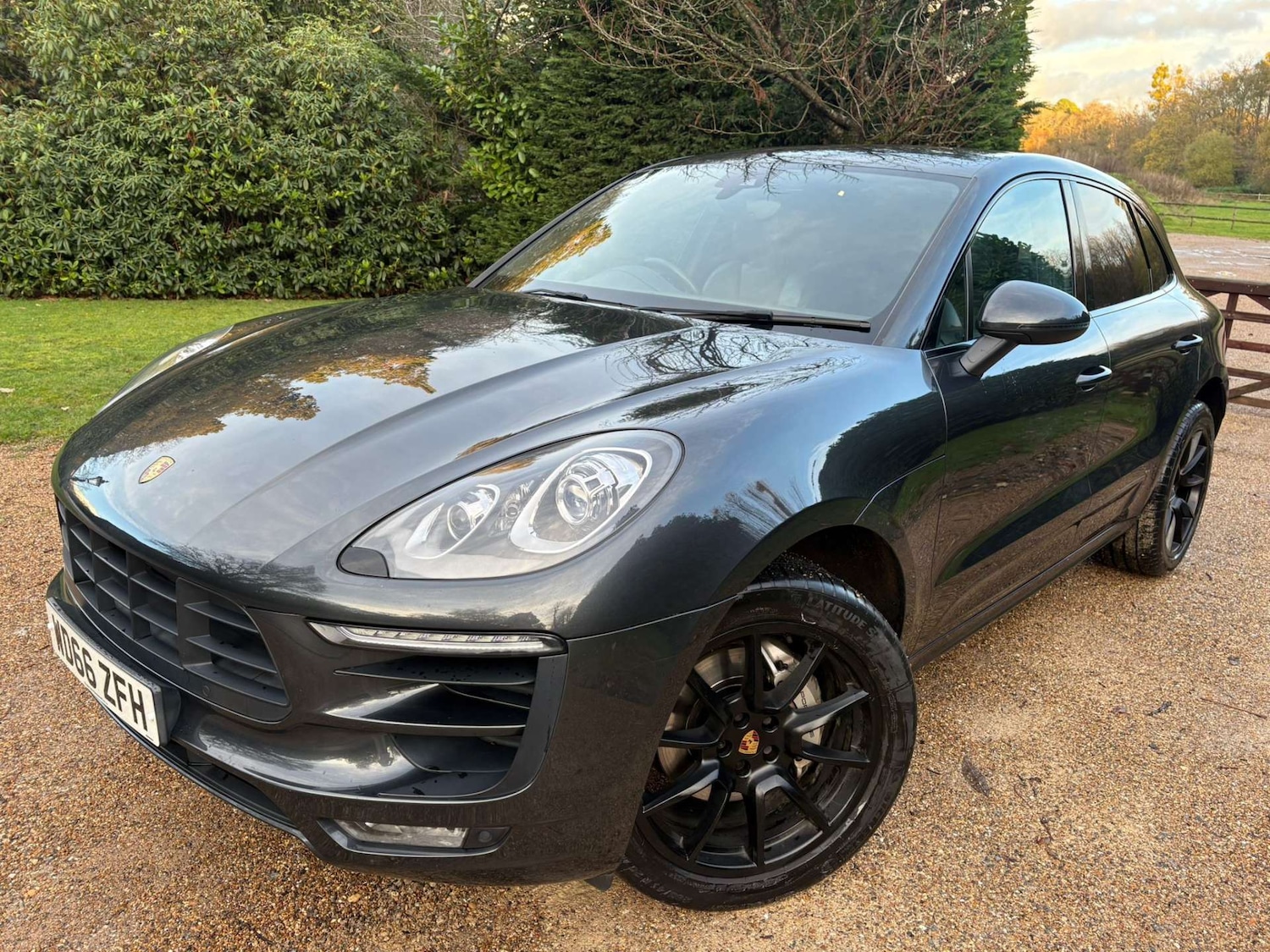 Used Porsche Macan 2016 for sale - 76751461: Photo 43