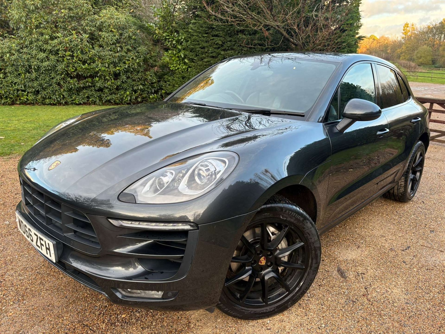 Used Porsche Macan 2016 for sale - 76751461: Photo 48