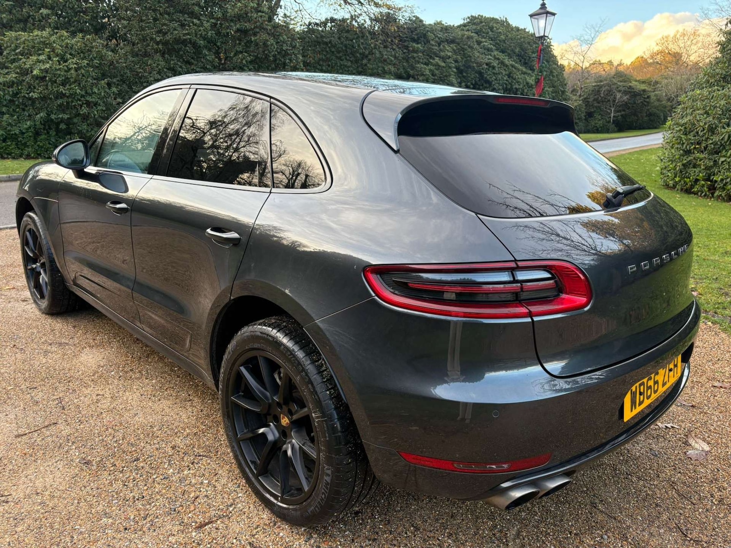 Used Porsche Macan 2016 for sale - 76751461: Photo 51