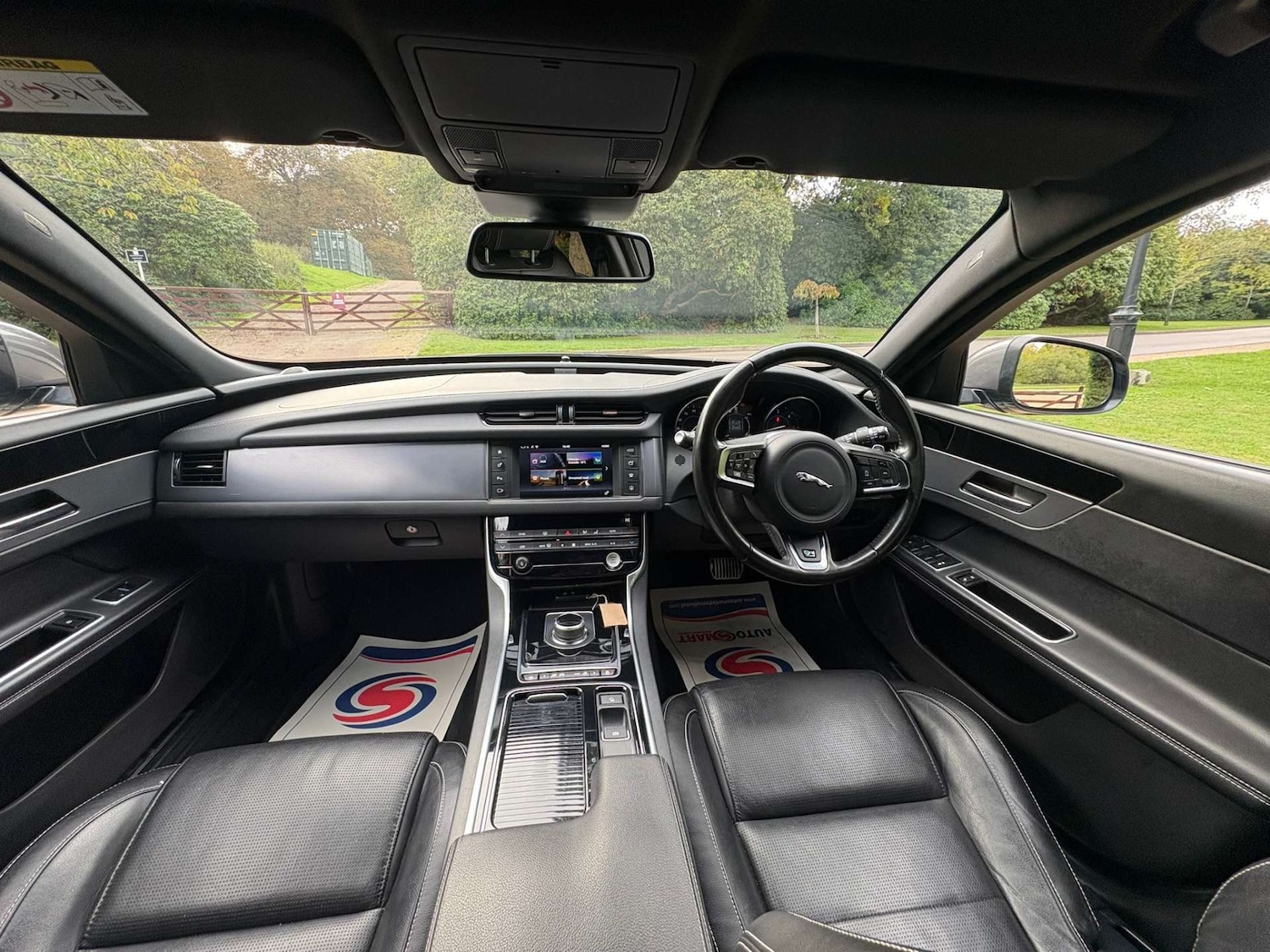 Used Jaguar XF 2018 for sale - 76046393: Photo 13