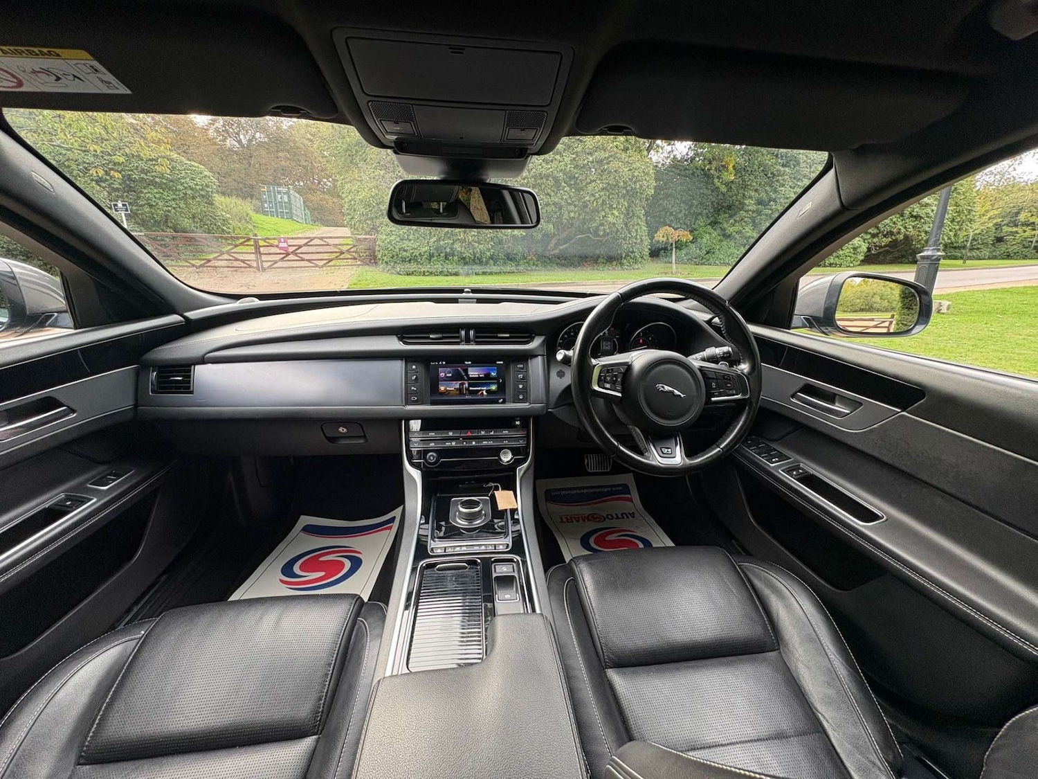 Used Jaguar XF 2018 for sale - 76046393: Photo 9