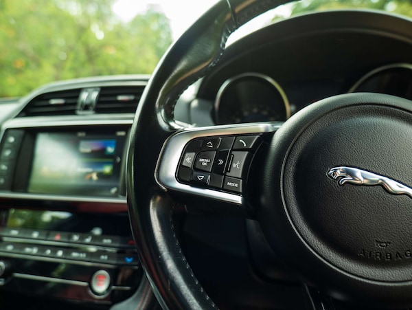 Used Jaguar F-Pace 2016 for sale - 76003691: Photo 21
