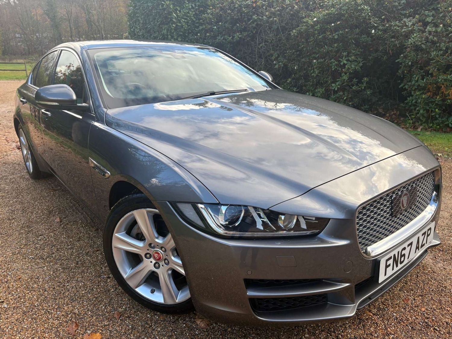 Used Jaguar XE 2017 for sale - 76427356: Photo 1