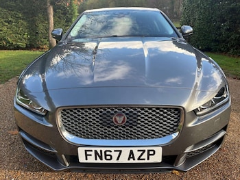 Used Jaguar XE 2017 for sale - 76427356: Photo
