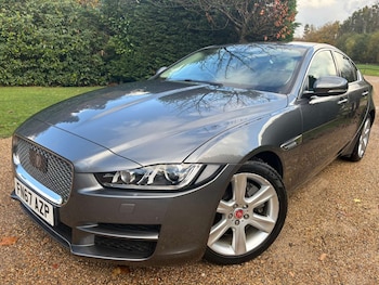 Used Jaguar XE 2017 for sale - 76427356: Photo