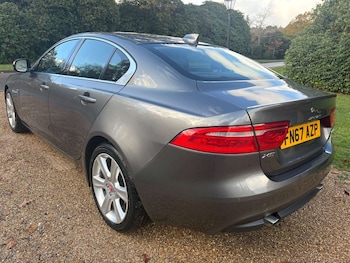 Used Jaguar XE 2017 for sale - 76427356: Photo