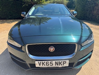 Used Jaguar XE 2015 for sale - 79369926: Photo