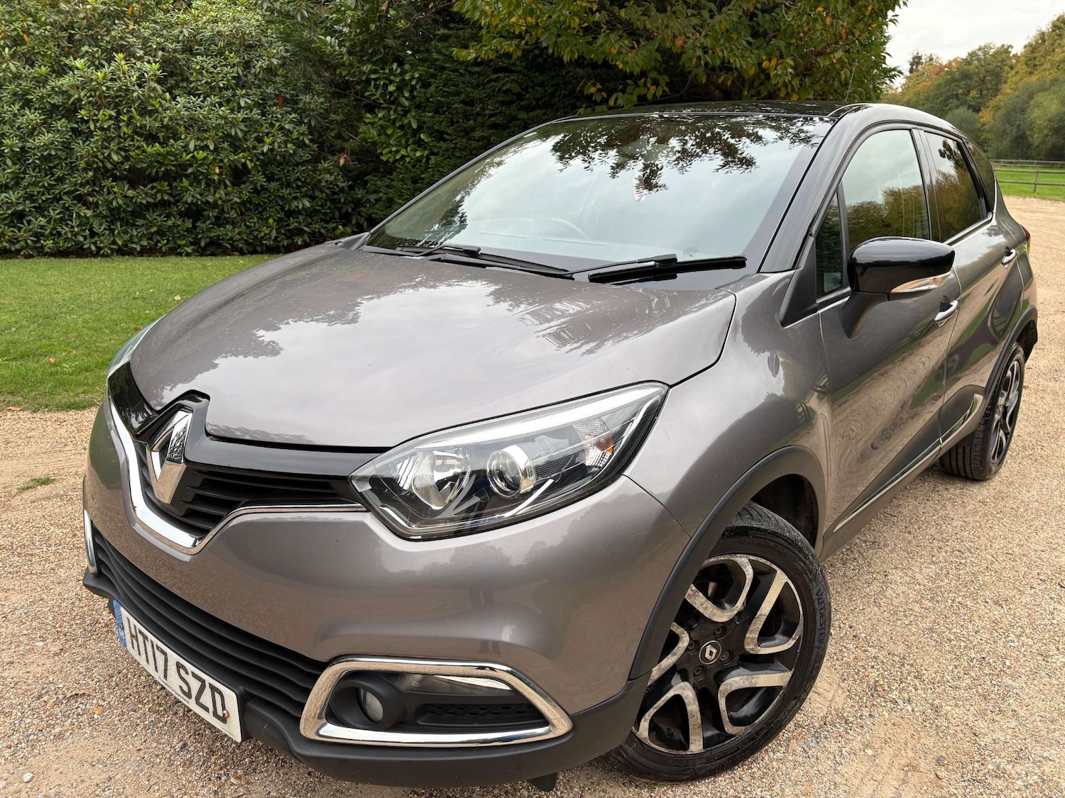 Used Renault Captur 2017 for sale - 76287431: Photo 3