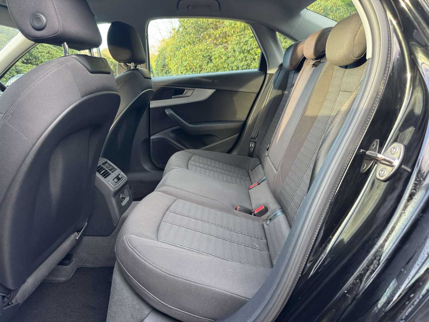 Used Audi A4 2019 for sale - 77227822: Photo 32