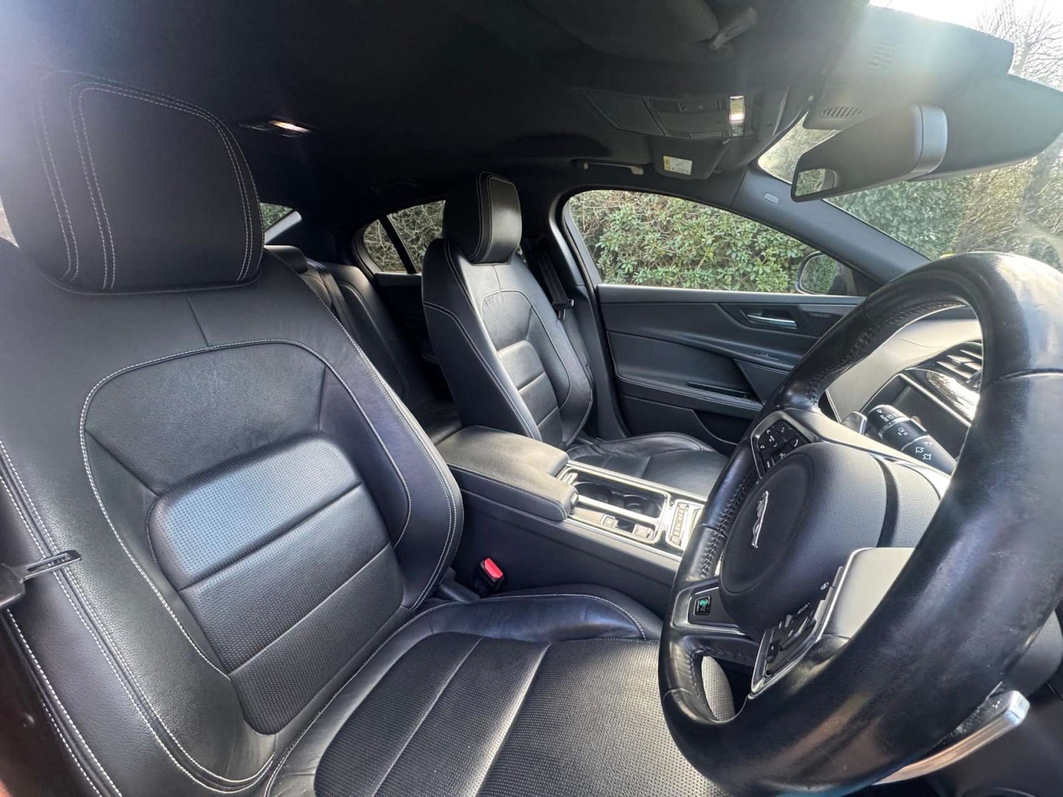 Used Jaguar XE 2017 for sale - 77038559: Photo 10