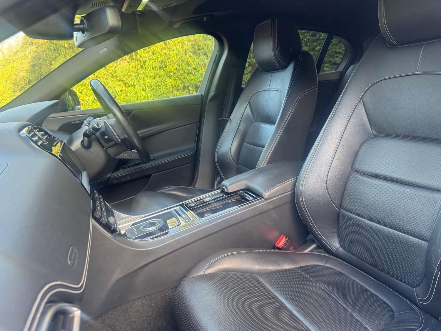 Used Jaguar XE 2017 for sale - 77038559: Photo 28