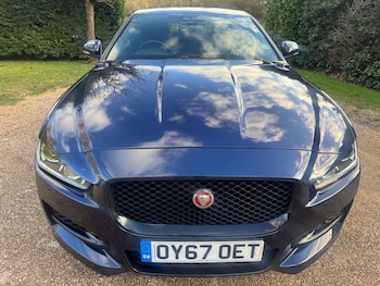 Used Jaguar XE 2017 for sale - 77038559: Photo