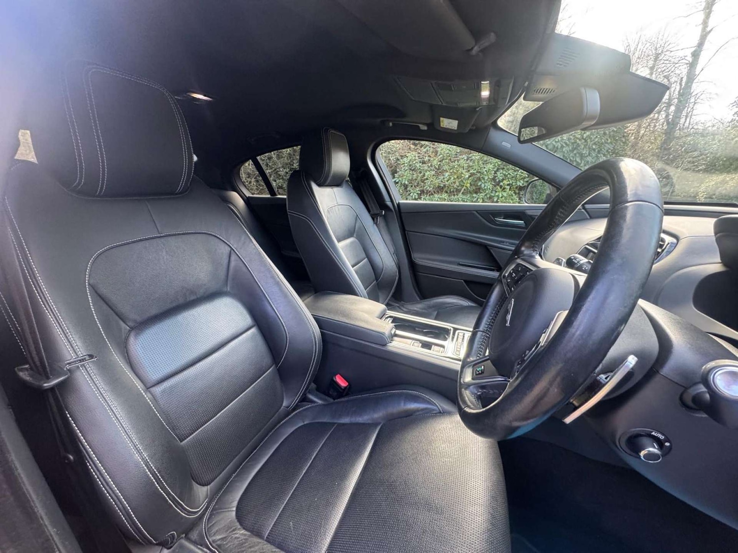 Used Jaguar XE 2017 for sale - 77038559: Photo 30