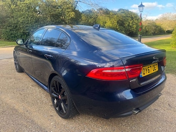 Used Jaguar XE 2017 for sale - 77038559: Photo