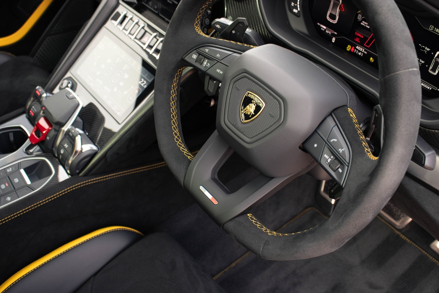 Used Lamborghini Urus 2025 for sale - 78067618: Photo 10