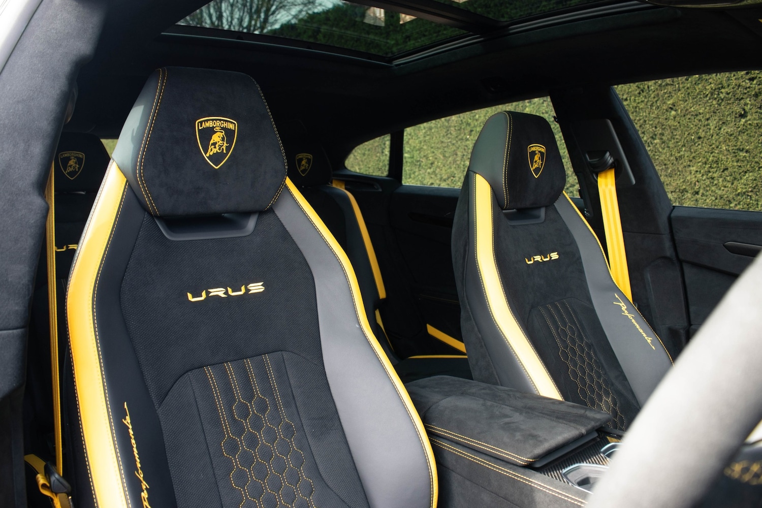 Used Lamborghini Urus 2025 for sale - 78067618: Photo 12