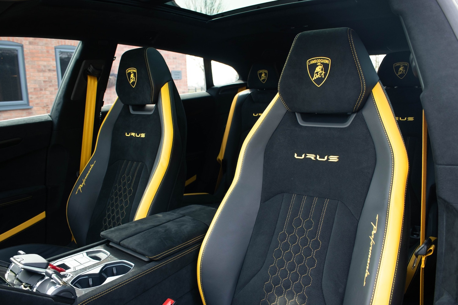 Used Lamborghini Urus 2025 for sale - 78067618: Photo 13