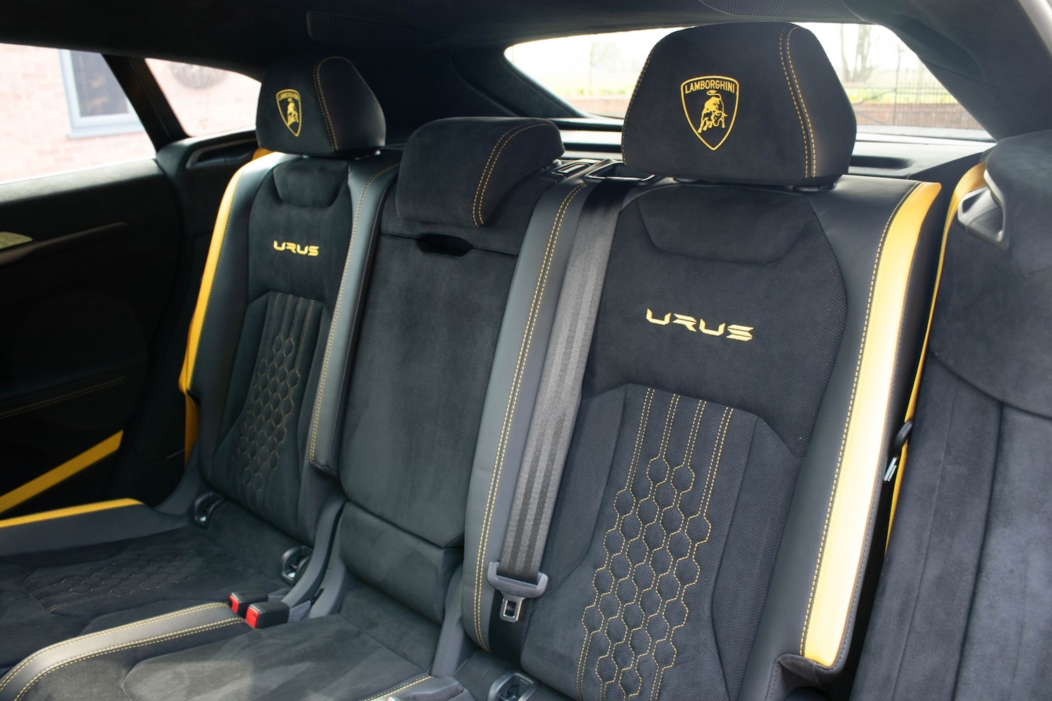Used Lamborghini Urus 2025 for sale - 78067618: Photo 15