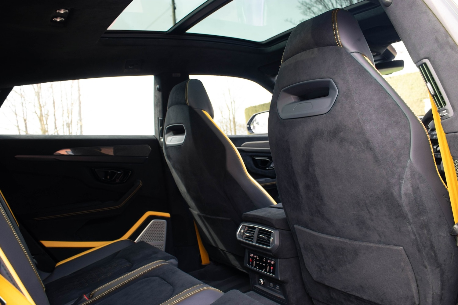 Used Lamborghini Urus 2025 for sale - 78067618: Photo 16