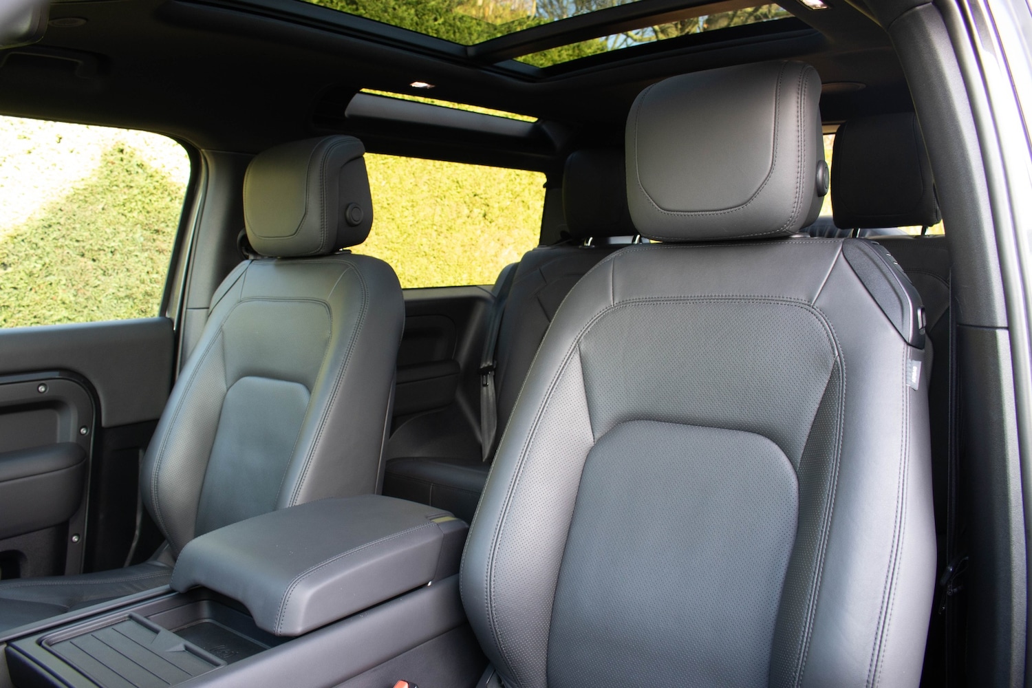 Used Land Rover Defender 2023 for sale - 77363718: Photo 15