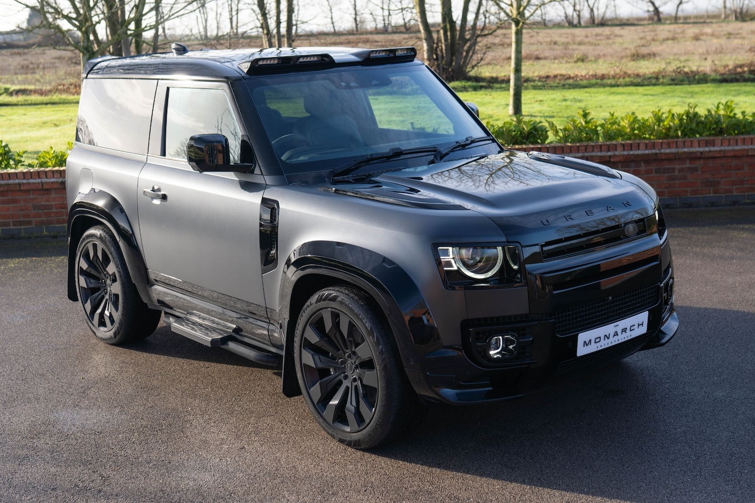 Used Land Rover Defender 2023 for sale - 77363718: Photo 2