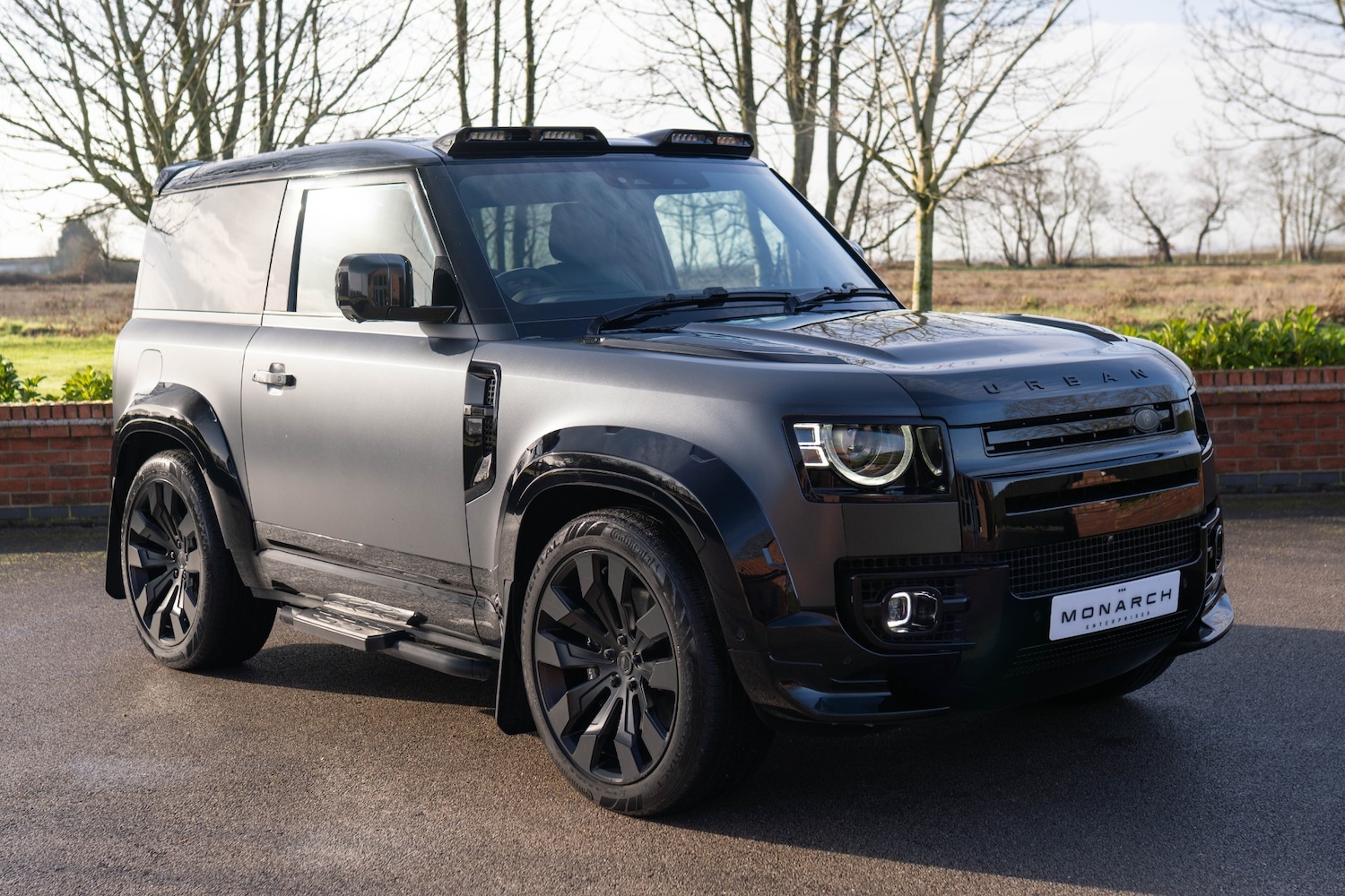 Used Land Rover Defender 2023 for sale - 77363718: Photo 4