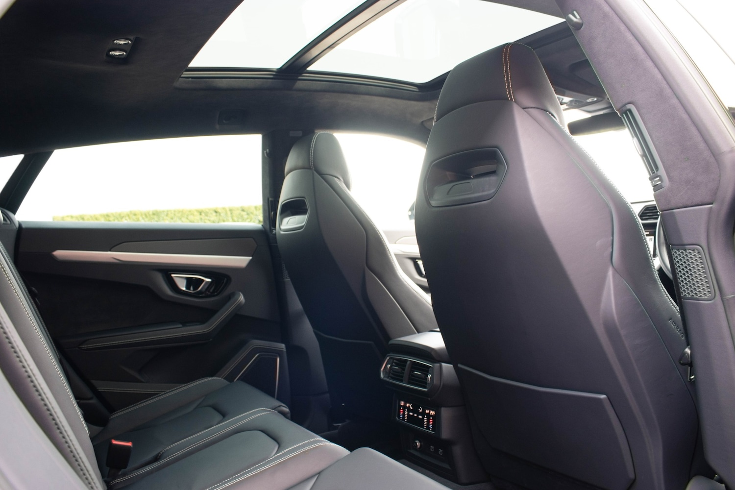 Used Lamborghini Urus 2023 for sale - 78001334: Photo 23