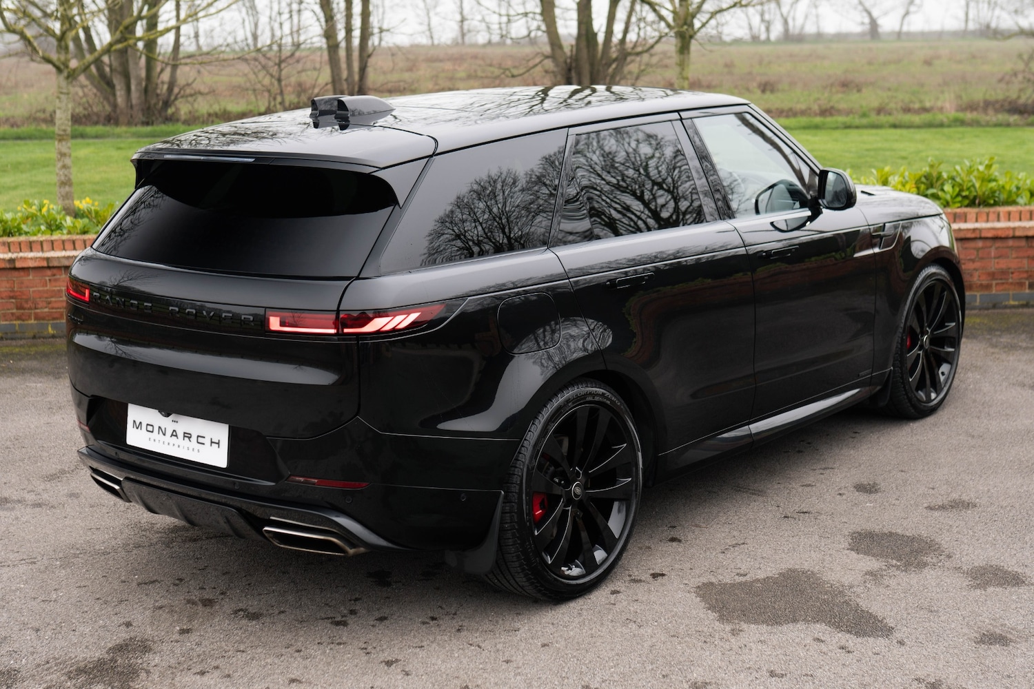 Used Land Rover Range Rover Sport 2024 for sale - 77804302: Photo 4