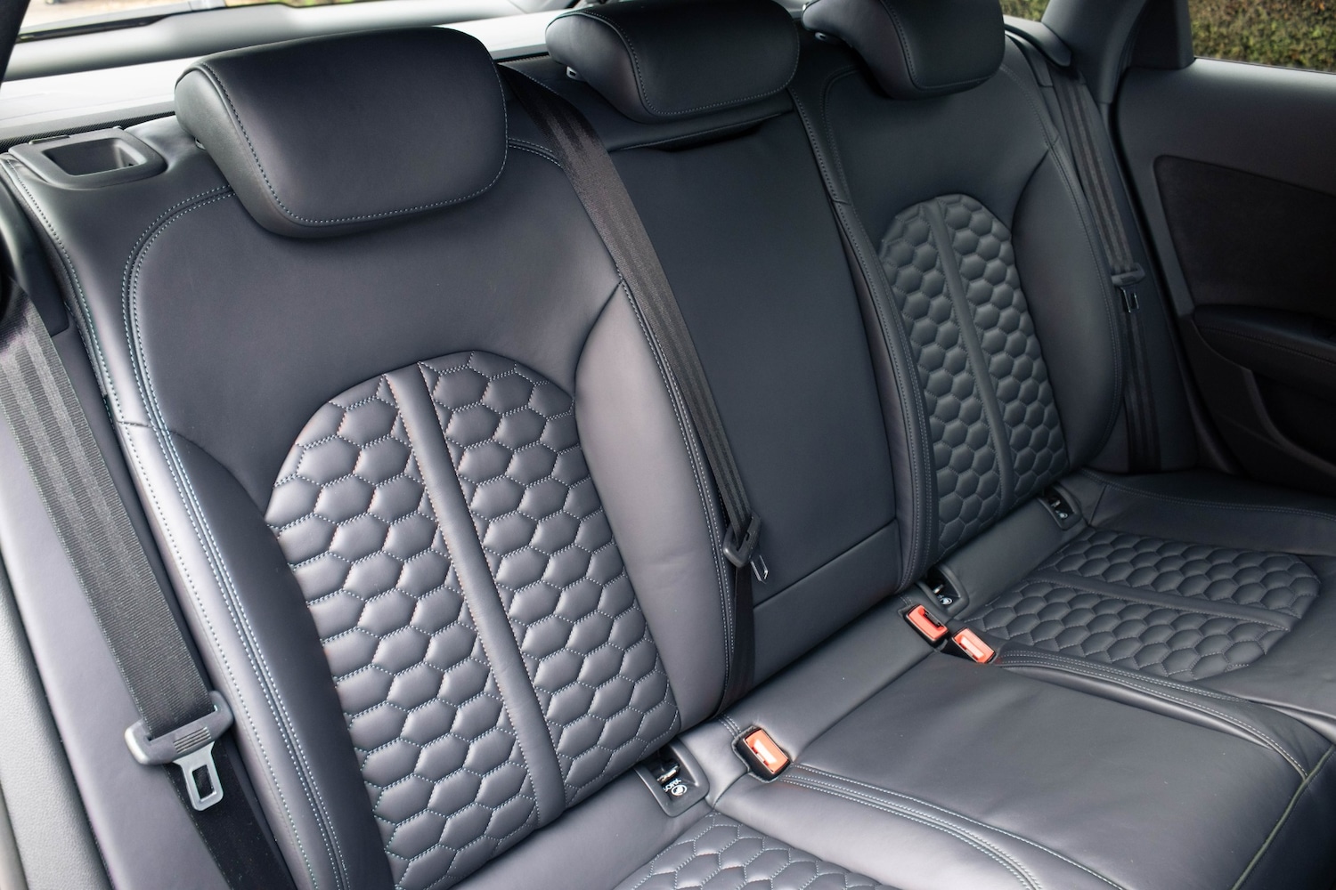 Used Audi RS6 2017 for sale - 77842663: Photo 24