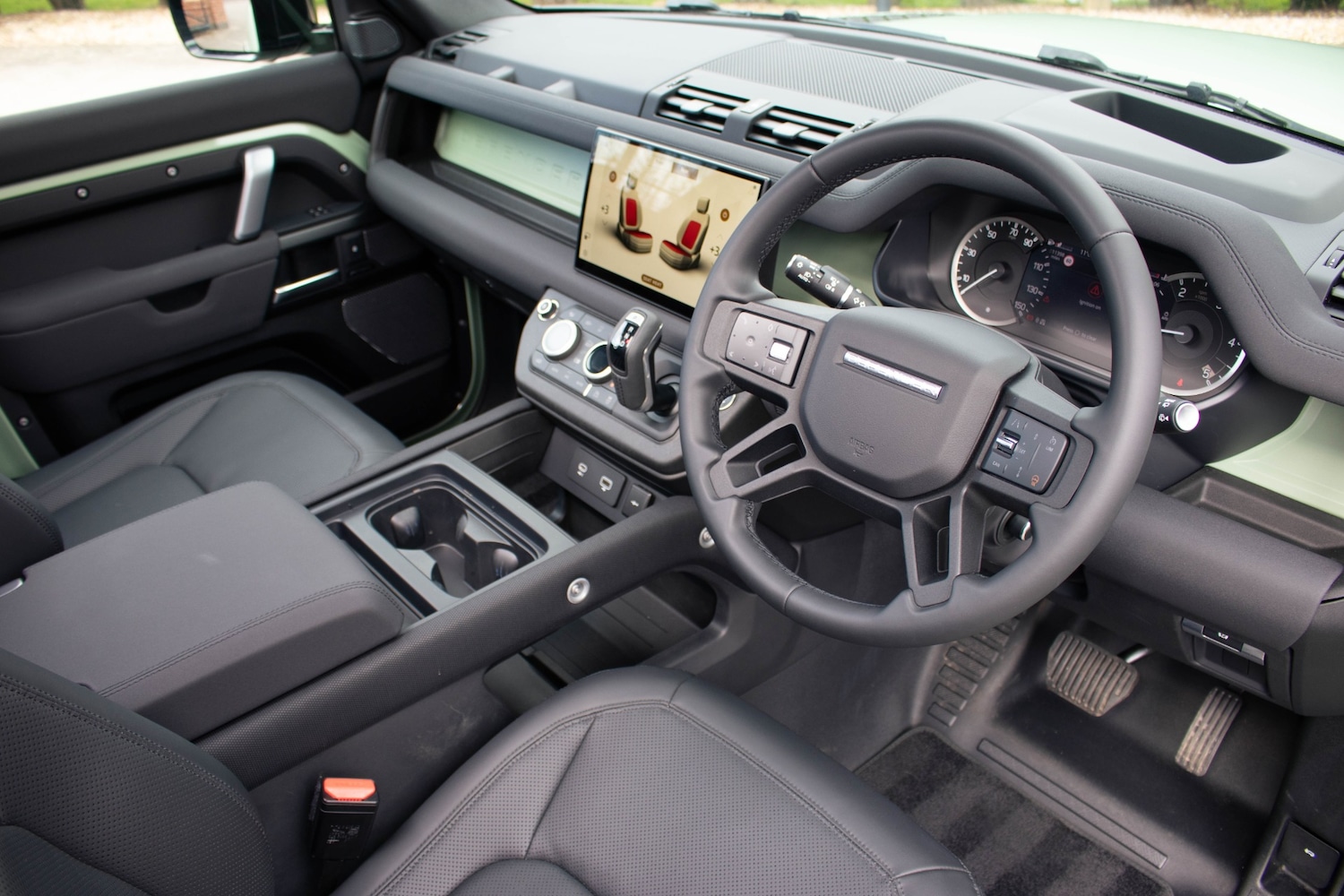 Used Land Rover Defender 2023 for sale - 78055159: Photo 11