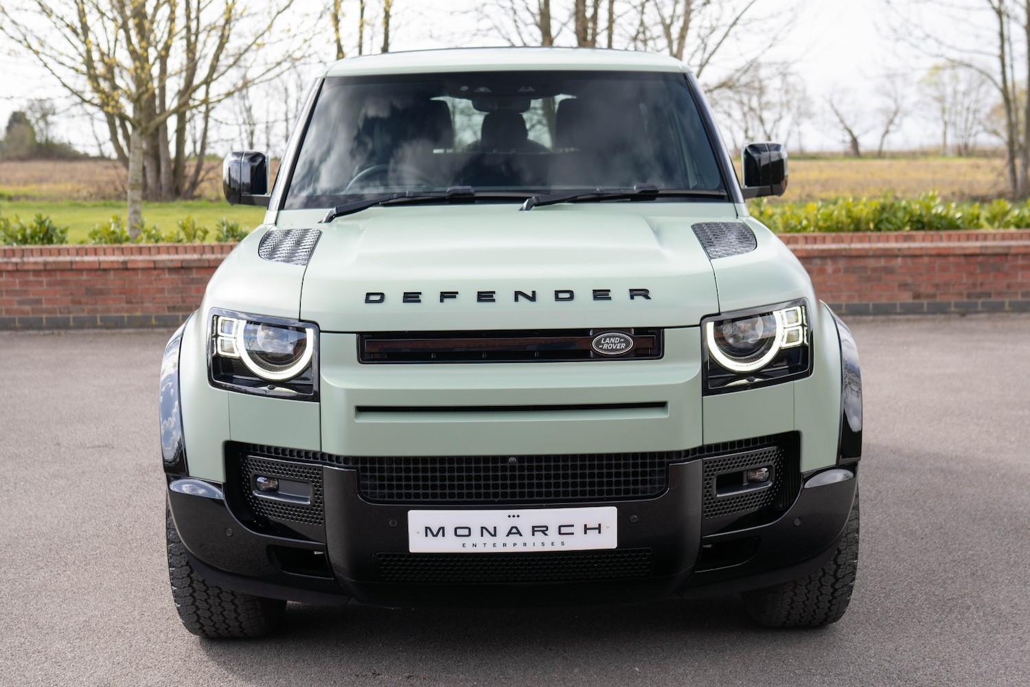 Used Land Rover Defender 2023 for sale - 78055159: Photo 8