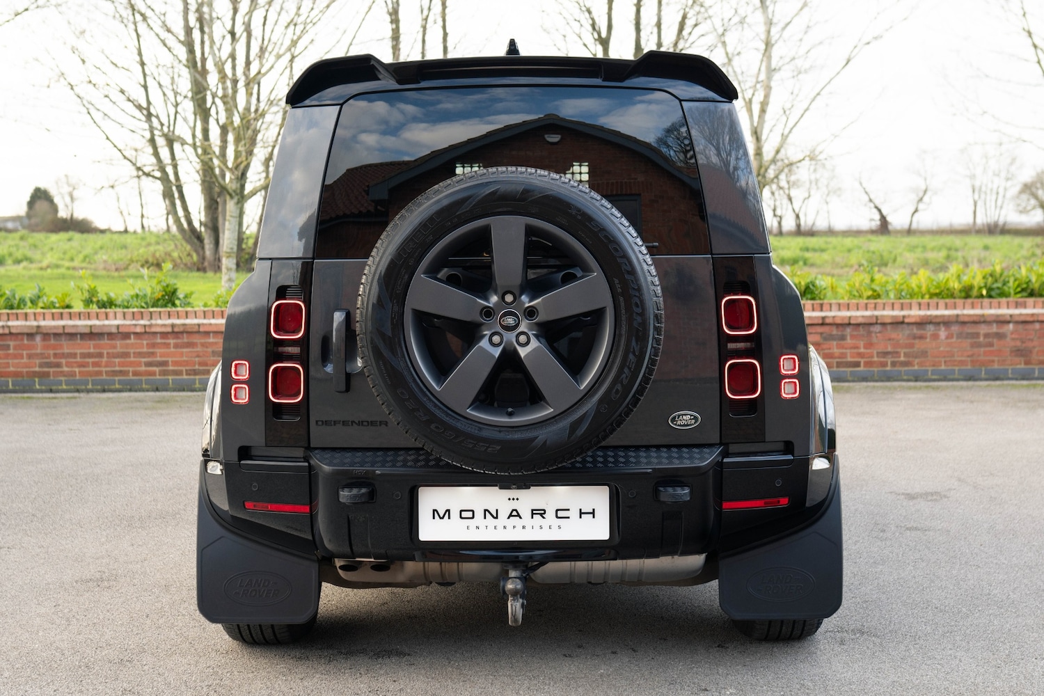 Used Land Rover Defender 2023 for sale - 77045784: Photo 11