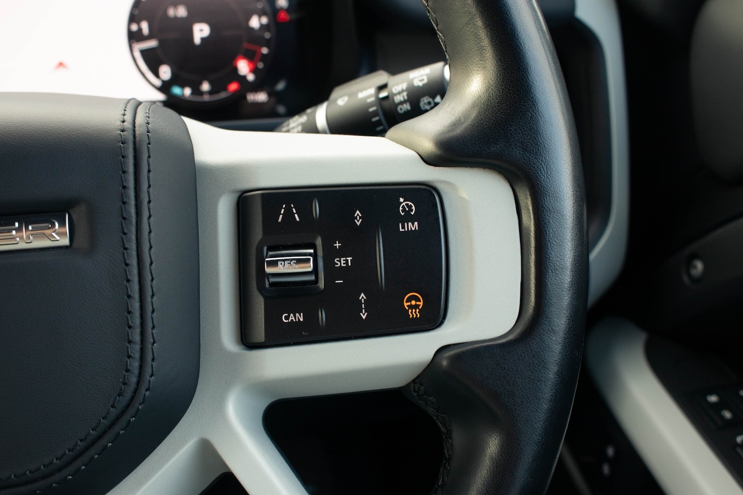 Used Land Rover Defender 2023 for sale - 77045784: Photo 28