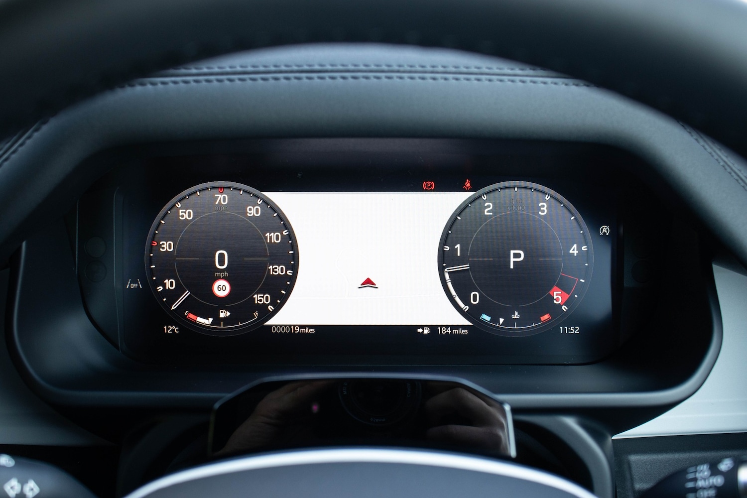 Used Land Rover Defender 90 2026 for sale - 77763152: Photo 27