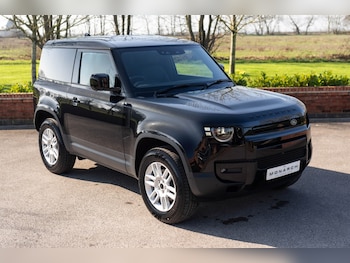 Used Land Rover Defender 90 2026 for sale - 77763152: Photo